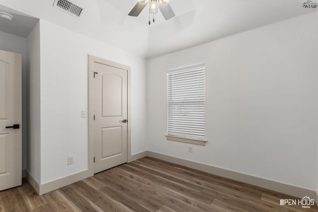 403 E LAFAYETTE AVENUE, Iowa Park, TX 76367