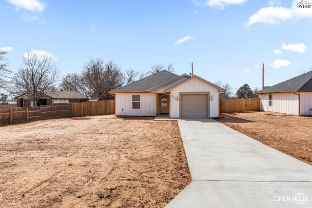 403 E LAFAYETTE AVENUE, Iowa Park, TX 76367