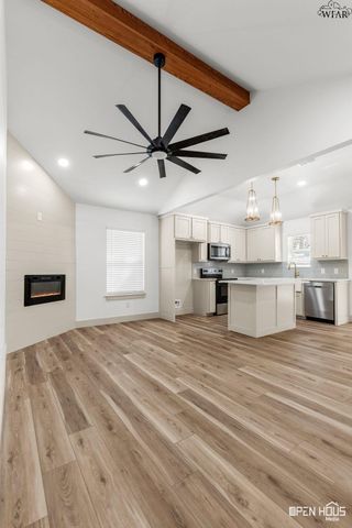 403 E LAFAYETTE AVENUE, Iowa Park, TX 76367