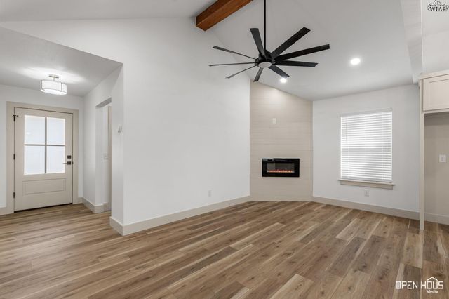 403 E LAFAYETTE AVENUE, Iowa Park, TX 76367