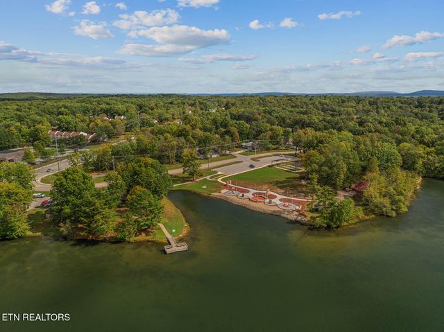 10 Lakeshore Terrace 62, Fairfield Glade, TN 38558