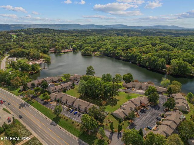 10 Lakeshore Terrace 62, Fairfield Glade, TN 38558