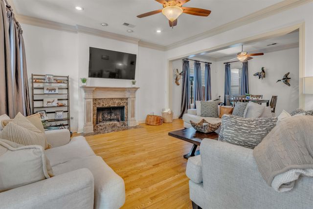 1016 RIVER LANDING DR, Memphis, TN 38103