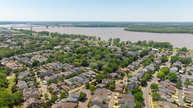 1016 RIVER LANDING DR, Memphis, TN 38103