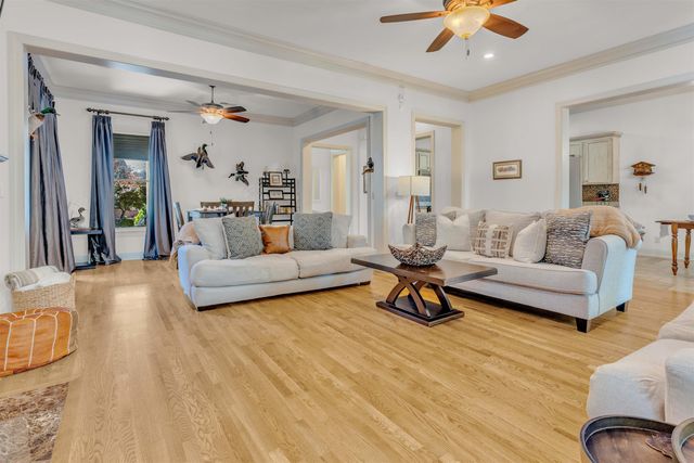 1016 RIVER LANDING DR, Memphis, TN 38103