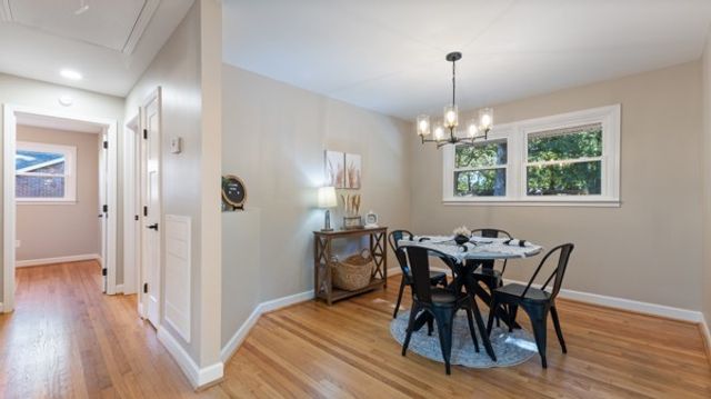 402 Edgewood Dr, Tullahoma, TN 37388