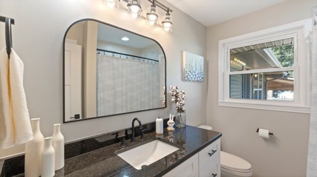 402 Edgewood Dr, Tullahoma, TN 37388