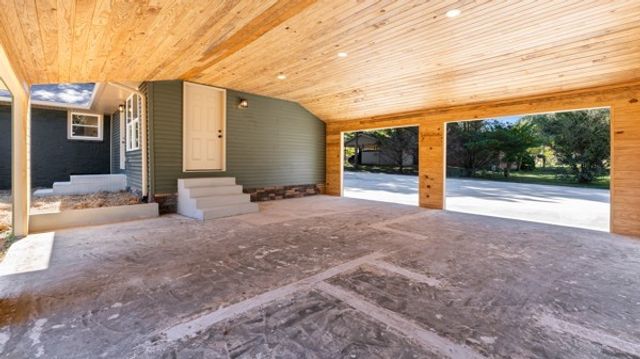 402 Edgewood Dr, Tullahoma, TN 37388