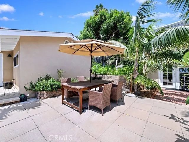 1570 Burgundy Road, Encinitas, CA 92024