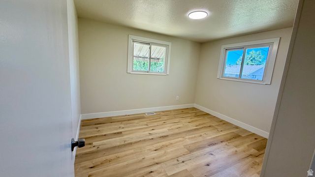 4260 S NORMANDIE LN, Millcreek, UT 84107