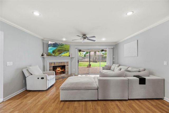 8931 Crazy Horse Trail, Houston, TX 77064