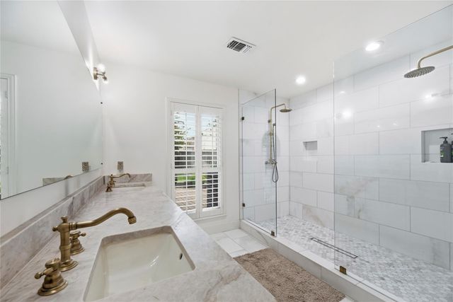 8931 Crazy Horse Trail, Houston, TX 77064