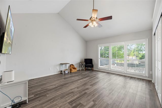 8931 Crazy Horse Trail, Houston, TX 77064