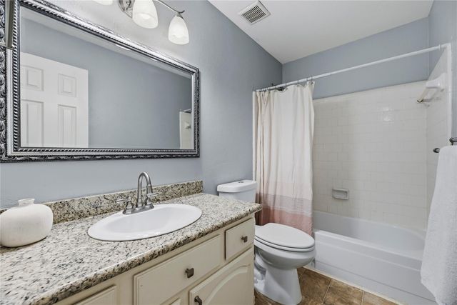 8931 Crazy Horse Trail, Houston, TX 77064