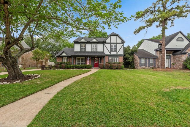 8931 Crazy Horse Trail, Houston, TX 77064