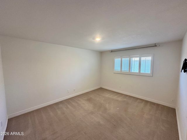 8084 E DEL LATON Drive, Scottsdale, AZ 85258