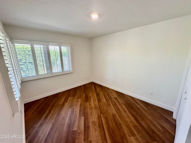 8084 E DEL LATON Drive, Scottsdale, AZ 85258