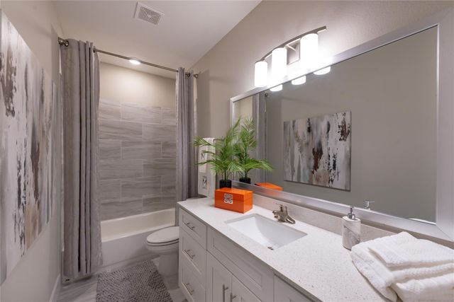 1720 Crestdale Drive 2106, Houston, TX 77080