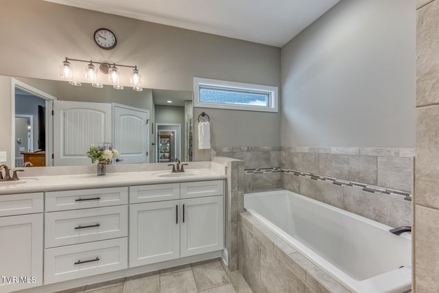 1175 Cabot Cove, Jonesborough, TN 37659