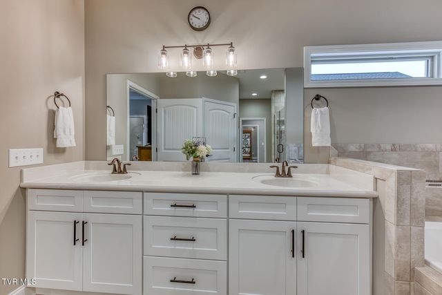 1175 Cabot Cove, Jonesborough, TN 37659