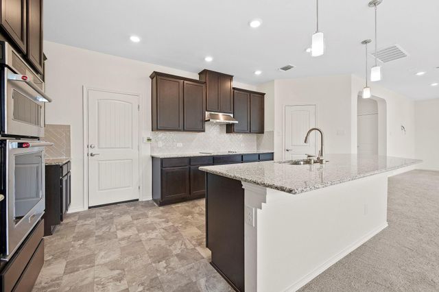 1917 Stringer PASS, Leander, TX 78641