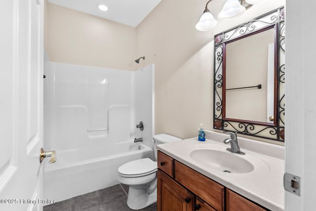 2110 Graefenburg Rd, Lawrenceburg, KY 40342