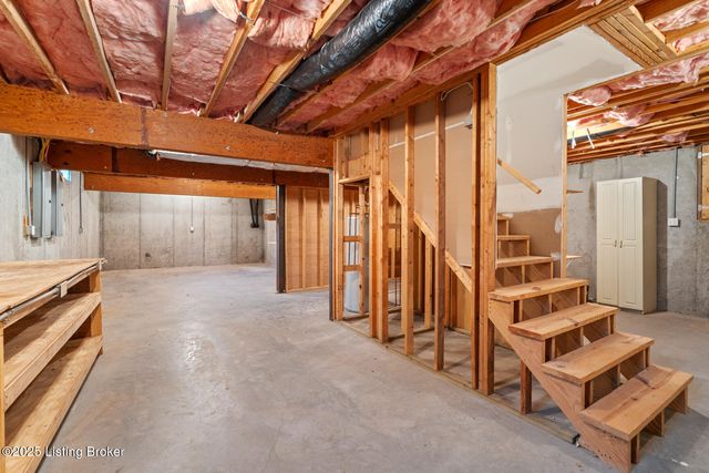 2110 Graefenburg Rd, Lawrenceburg, KY 40342