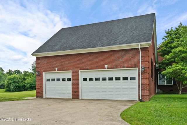 2110 Graefenburg Rd, Lawrenceburg, KY 40342