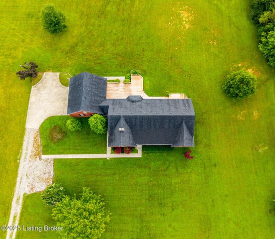 2110 Graefenburg Rd, Lawrenceburg, KY 40342