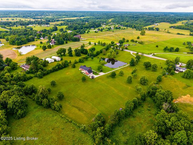 2110 Graefenburg Rd, Lawrenceburg, KY 40342