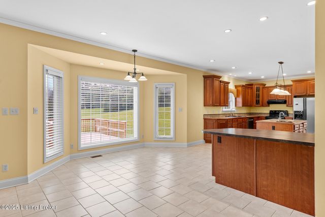 2110 Graefenburg Rd, Lawrenceburg, KY 40342