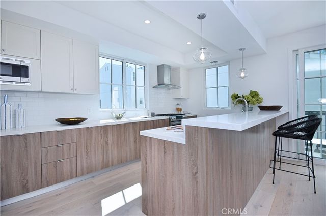 4641 Cahuenga Boulevard, Toluca Lake, CA 91602