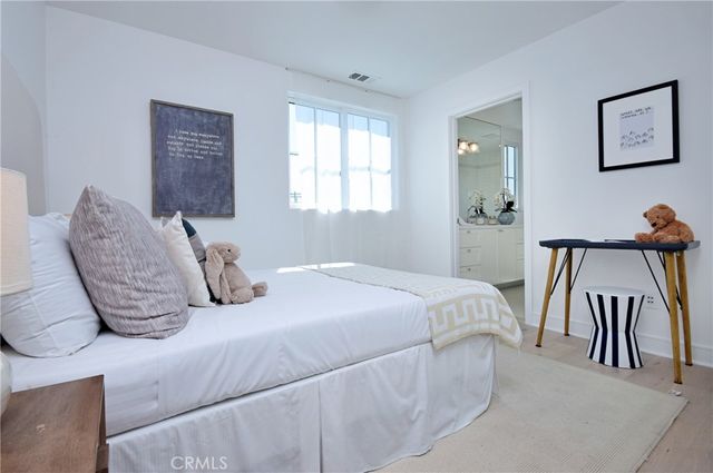 4641 Cahuenga Boulevard, Toluca Lake, CA 91602