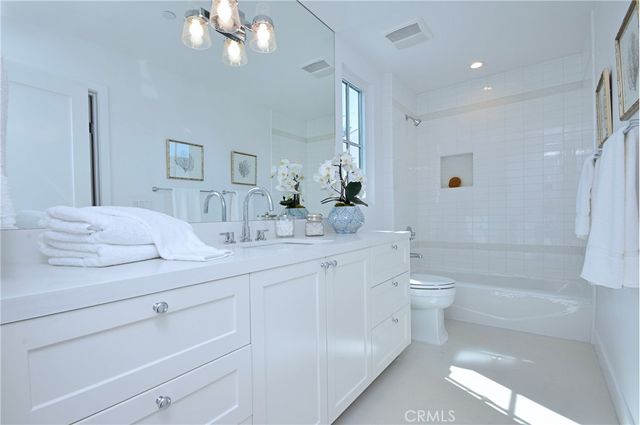4641 Cahuenga Boulevard, Toluca Lake, CA 91602