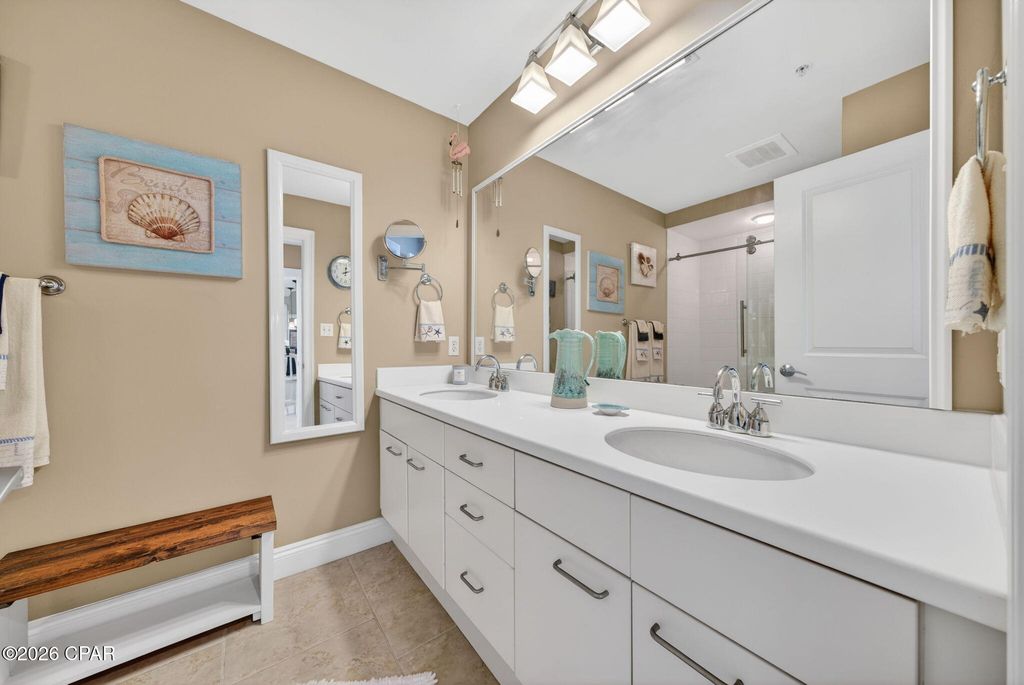 Image 11 of property listing at 6422 W Highway 98 604, Panama City Beach, FL 32407