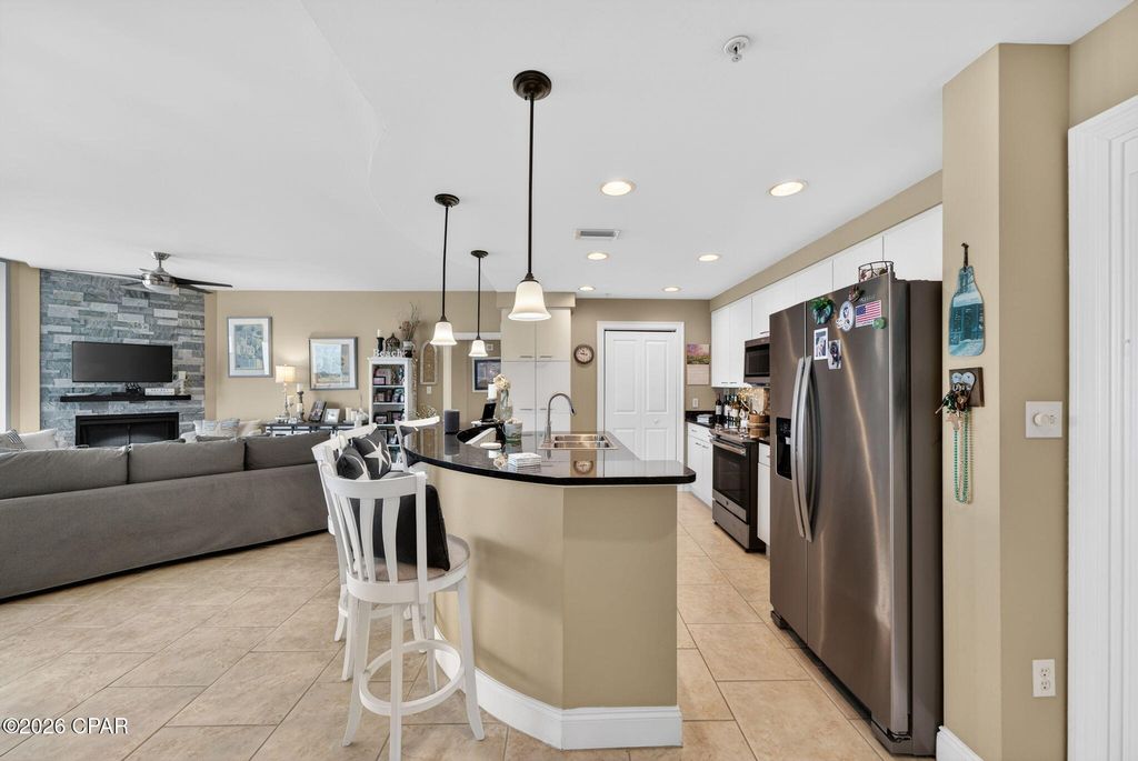 Image 5 of property listing at 6422 W Highway 98 604, Panama City Beach, FL 32407