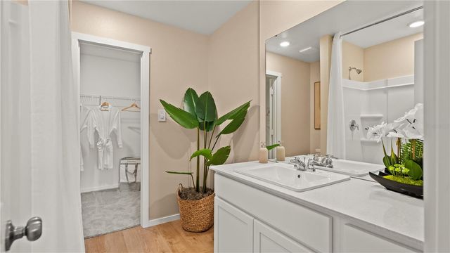 510 OAKCREEK LANE, Davenport, FL 33837
