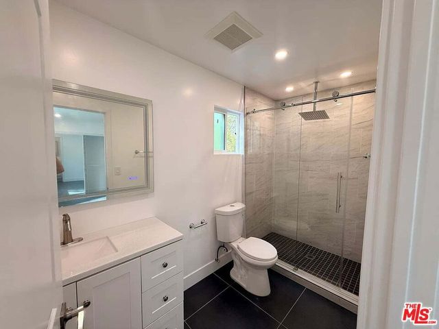 1922 Vista Del Mar Street, Los Angeles, CA 90068