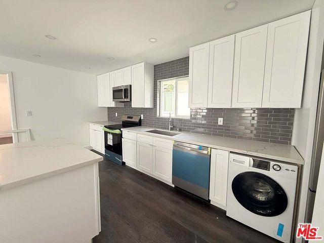 1922 Vista Del Mar Street, Los Angeles, CA 90068