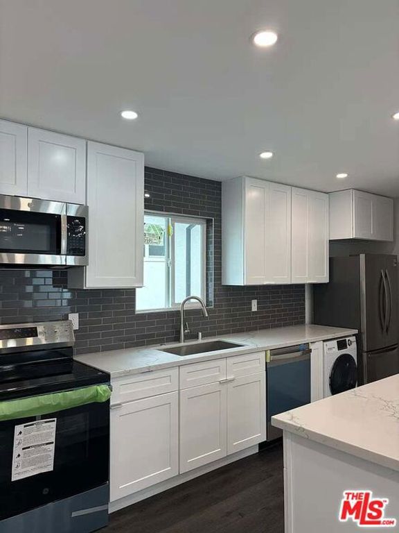 1922 Vista Del Mar Street, Los Angeles, CA 90068