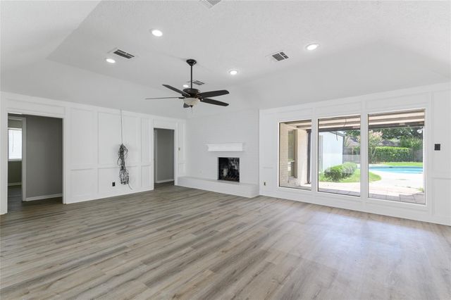 1022 Arrow Hill Road, Houston, TX 77077
