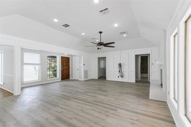 1022 Arrow Hill Road, Houston, TX 77077