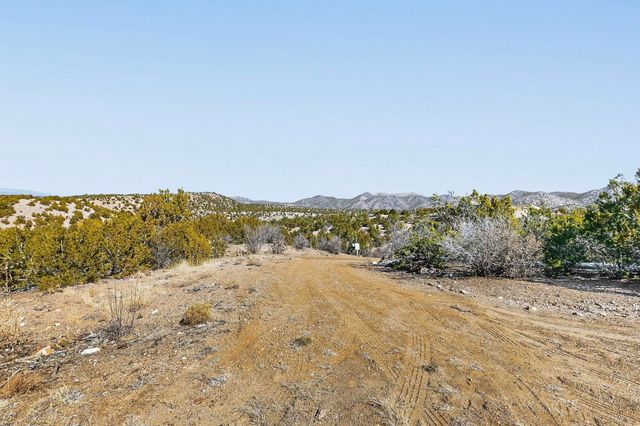 487 NM-592 Lot 1, Santa Fe, NM 87506