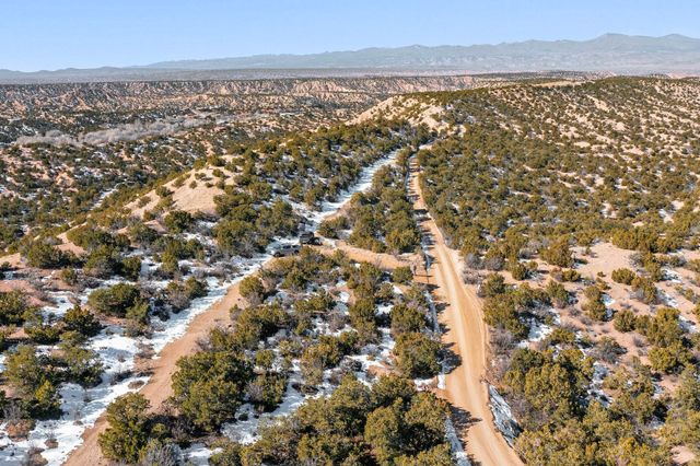 487 NM-592 Lot 1, Santa Fe, NM 87506