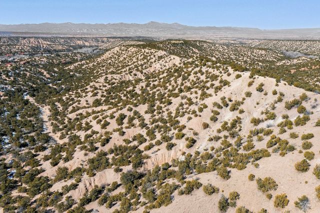 487 NM-592 Lot 1, Santa Fe, NM 87506