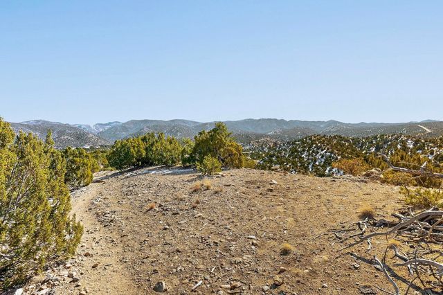 487 NM-592 Lot 1, Santa Fe, NM 87506