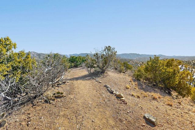 487 NM-592 Lot 1, Santa Fe, NM 87506