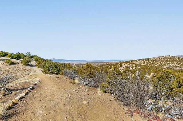 487 NM-592 Lot 1, Santa Fe, NM 87506