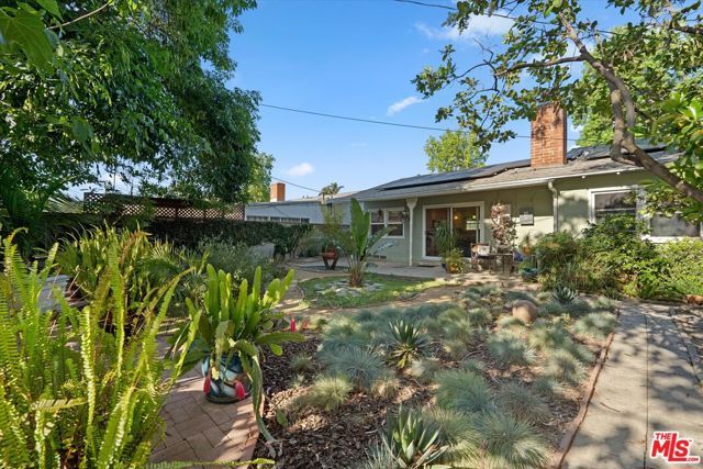 7667 Chisholm Avenue, Van Nuys (los Angeles), CA 91406