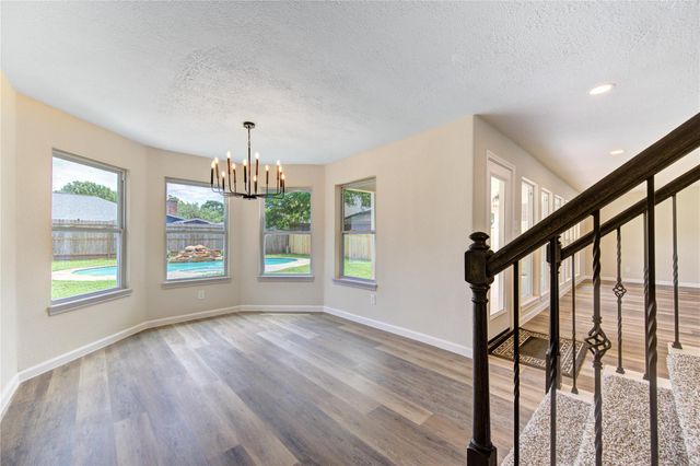 8206 Tiger Lane, Houston, TX 77040